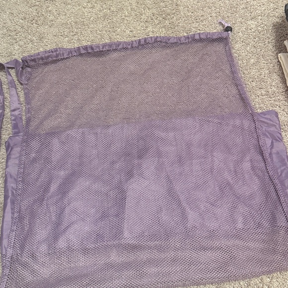 Lavender Mesh Laundry Bag - Picture 2 of 2